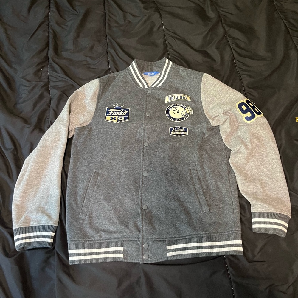 Men’s Funko Varsity jacket w/ Patches size Small Everett Freddy Funko Exclusive